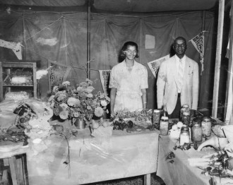 E.W. Pearson and his daughter Annette (Cotton's mother) at the 1945 fair. 