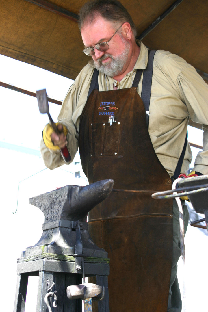  Jeep’s Forge demonstrated blacksmithing at the 2015 fair. He is scheduled to present again this year. Photo by Laura Perkins  