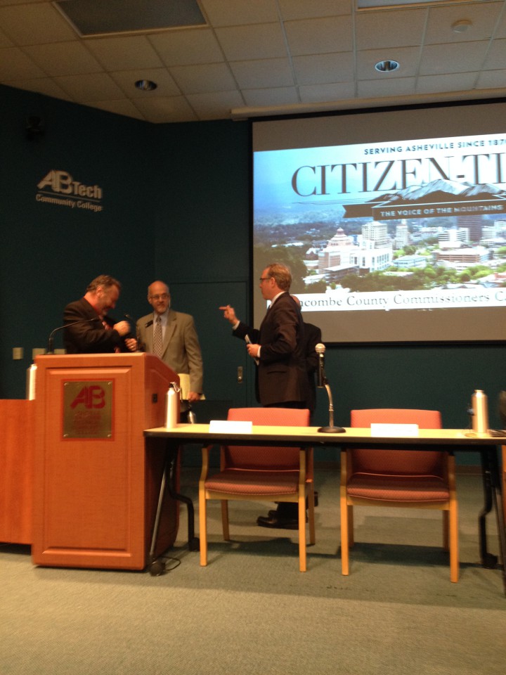 Commissioners Belcher and Newman talk after the forum wrapped up. Photo by Dan Hesse