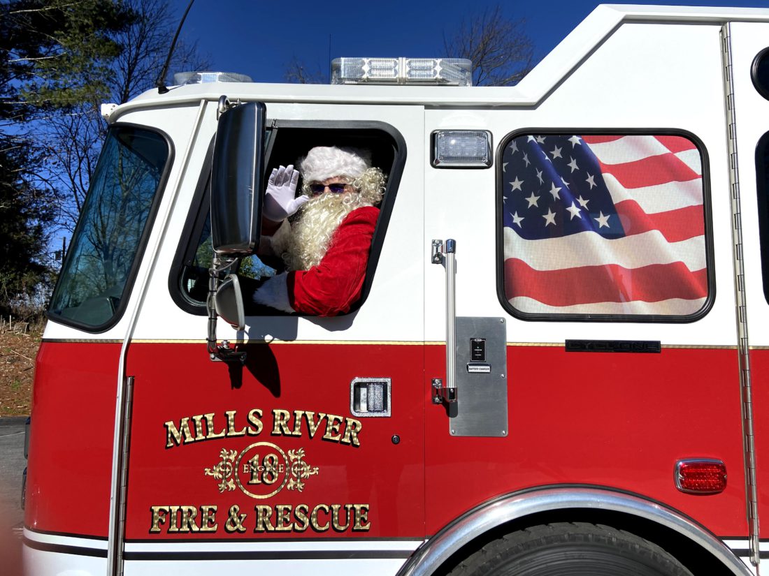 Santa in Mills River fire truck